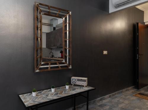 Superb Industrial Style Lodge Heart of Athens