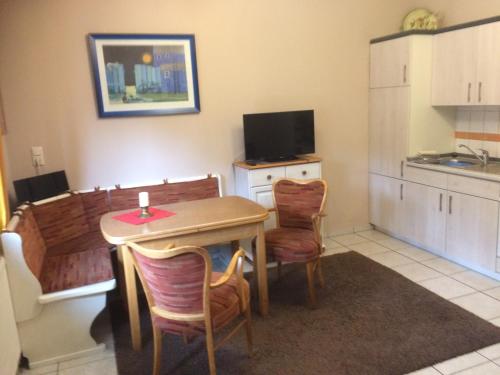 廚房, 百隆度假公寓酒店 (Ferienwohnung Blum) in 安特魏萊爾