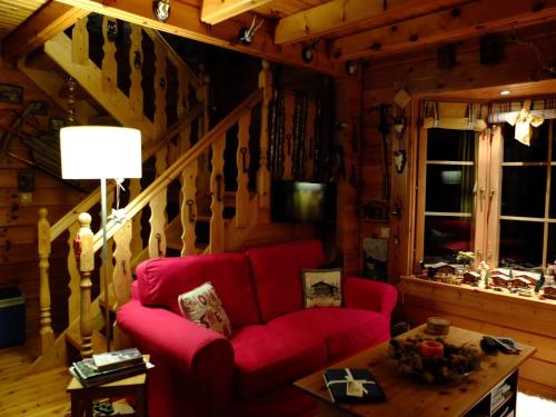 Vytina log house