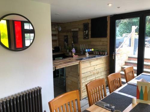 The White Hart - image 6