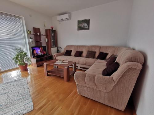 Közös társalgó / TV, Apartment Rako in Zrnovnica