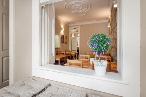 Fishtail Sea House – Matosinhos, OH