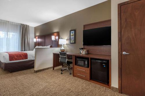 Comfort Inn & Suites Montgomery East Carmichael Rd