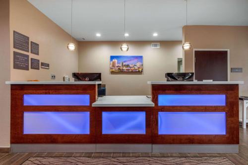 Comfort Inn & Suites Montgomery East Carmichael Rd