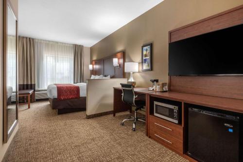 Comfort Inn & Suites Montgomery East Carmichael Rd