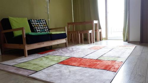 room detail thumbnail 2