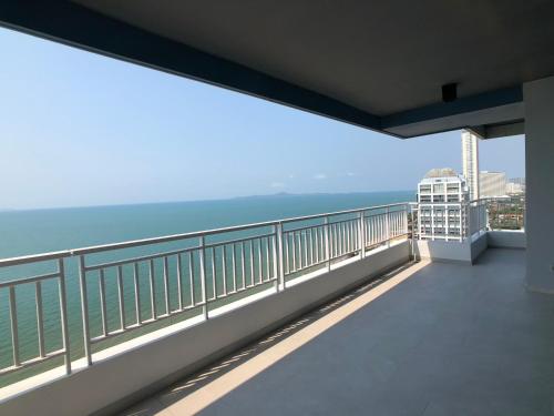 %name M Retreat พัทยา