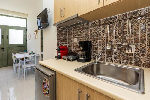 Central Stay Athens Room Type - Apartment - Ground Floor