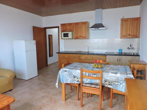 廚房, Apartamento Montebreña (Apartamento Montebrena) in 佈雷尼亞瓦哈