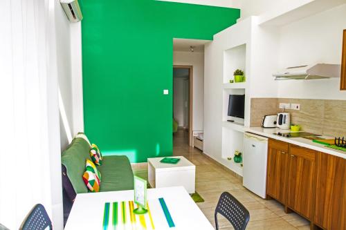 Rainbow Apartments 3