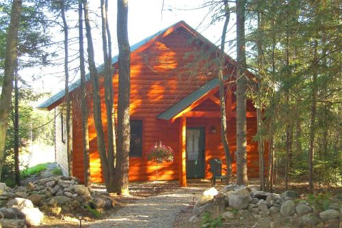 Robert Frost Mountain Cabins - Accommodation - Middlebury