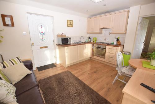 Little Rushbrook Cottages - main image
