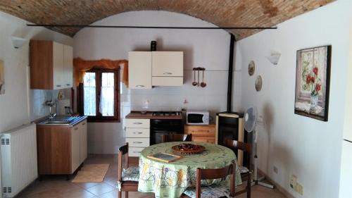 Iekārtas, Alloggio Ulivo in Diano San Pietro