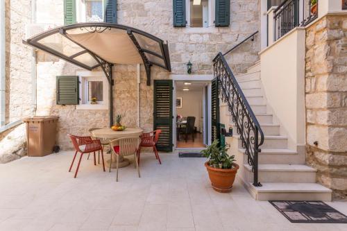 Apartments and Rooms Villa Erede, Split (photo 9)