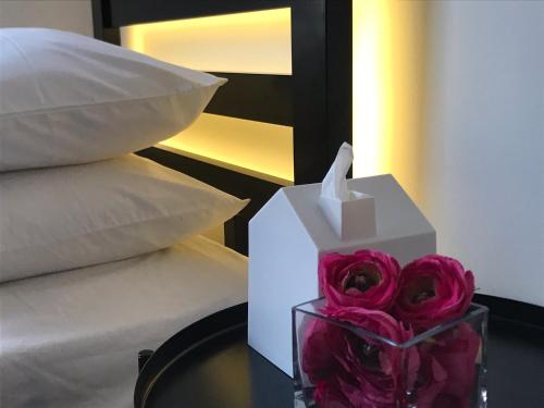 Modern GuestHouse Ironbound Newark with KITCHEN-FastTrainToNYC-OneStopToAirport thumb 2