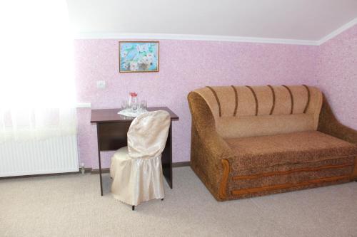 4 twin beds