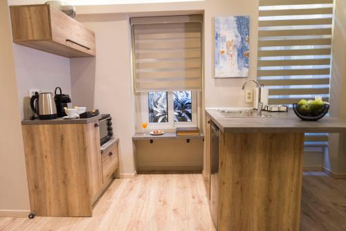 Wisdom Residence Luxury Apartments at Plaka 5