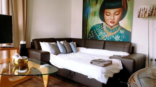 Beautiful Central Family Apartment for 6 - image 13