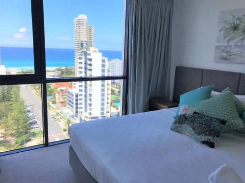 Qube Broadbeach Ocean View Apartments