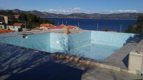  Apartments Iž, Unterkunft in Iž Mali