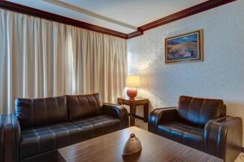 Shiroka Laka Hotel - image 3