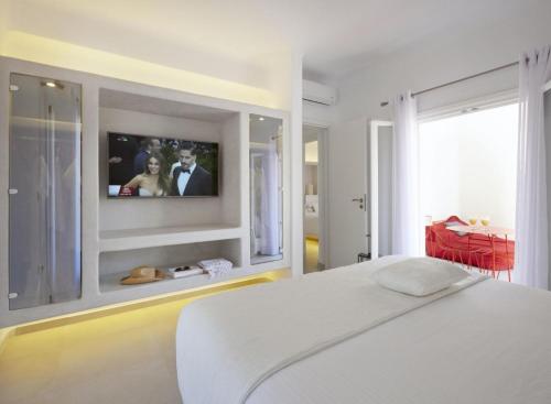 Art Hotel Santorini - image 7