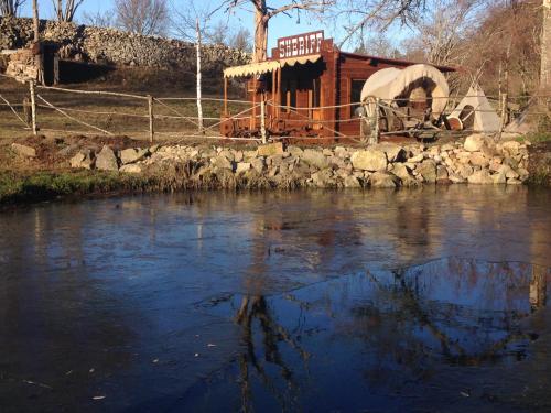 Voyage Spatio-Temporel in แซงต์ เนกแตร์