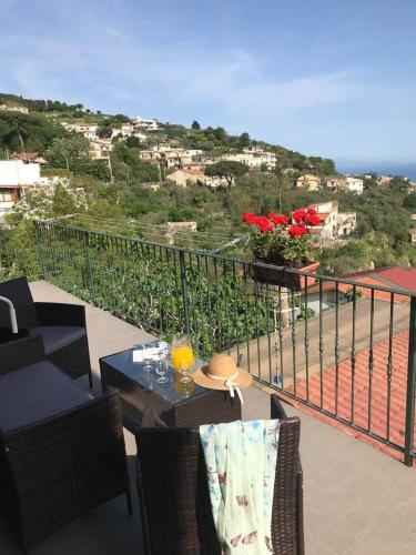 Window on the sea gîte à louer Torca