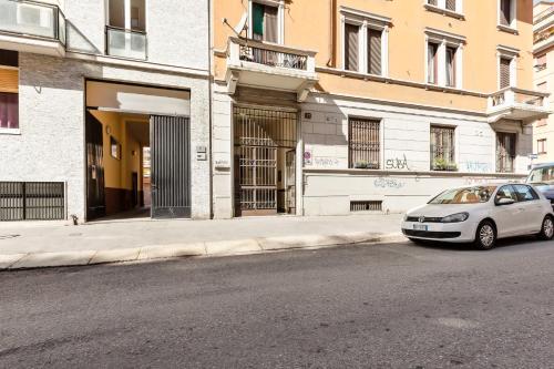 Cosy Nest Isola District Heart - image 12