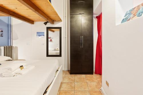 Cosy Nest Isola District Heart - image 13