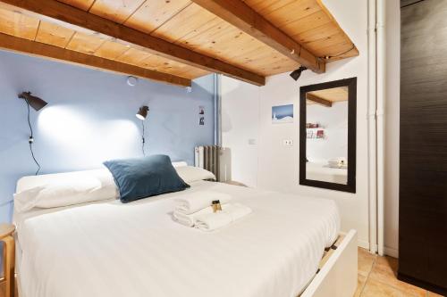 Cosy Nest Isola District Heart - image 11