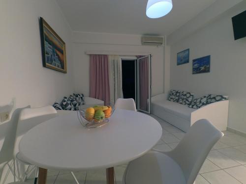 Facilities, Studios Magda in Paralia (Fanari)