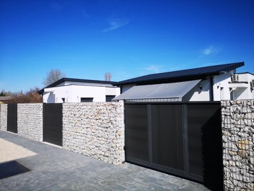 Luxory Minimal House Luxory Minimal House