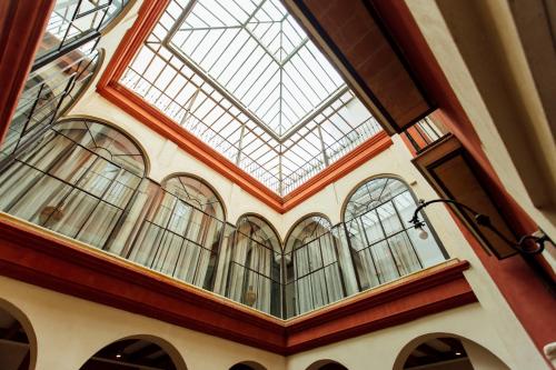Casa Patio del Siglo XIX - image 2