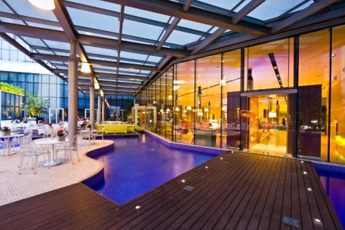 T Hotel - image 13