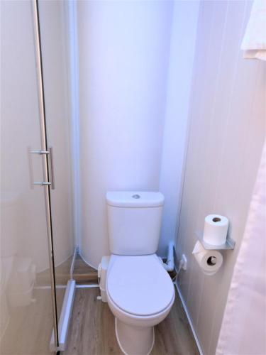 Small Double Room image 2