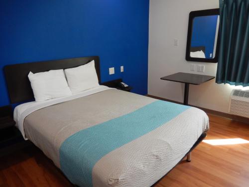 Motel 6-Houston, TX - Downtown North