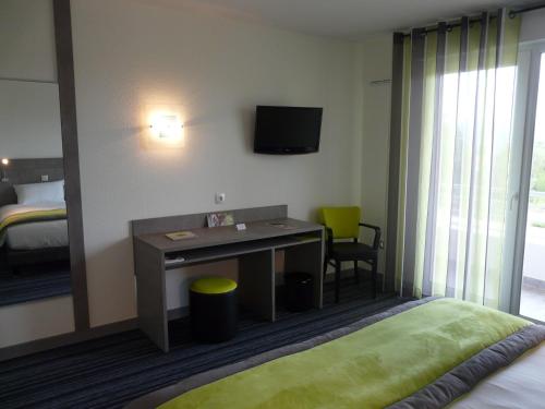 Hotel Le Chatard - image 8