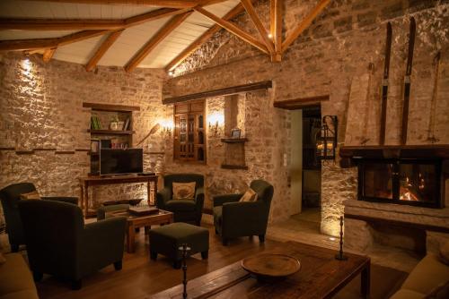  Epoches Luxury Suites in Gorianádhes