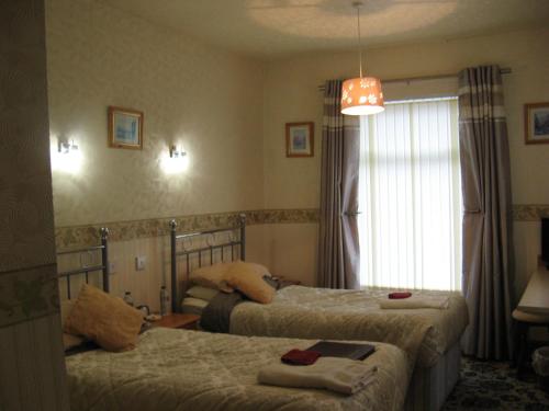 Fairhaven Hotel Room Type - Twin Room with Shower