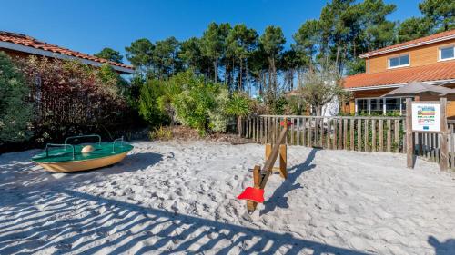 Résidence Vacancéole - Le Domaine des Grands Lacs - image 8