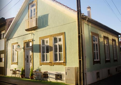  Watermark Surf House in Espinho