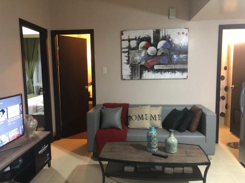 SAN LORENZO PLACE 2BR 29-E by LARICO, Manila (fotografie 4)