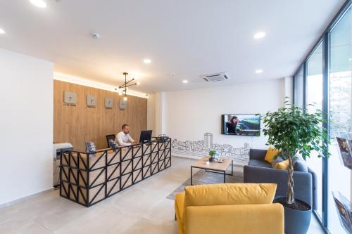 Зручності, City Inn in Пріштіна