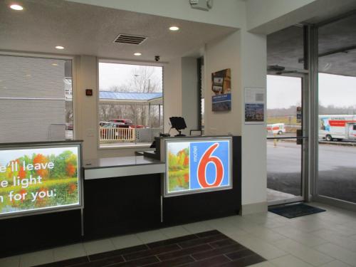 Motel 6-Chilhowie VA - image 3