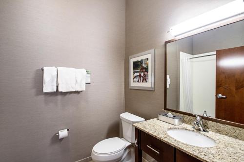 MainStay Suites Madison - Monona