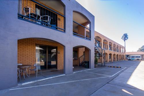 Lake Mulwala Hotel – Mulwala, WV