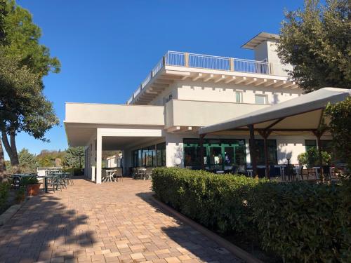 Casablanca Hotel - image 8