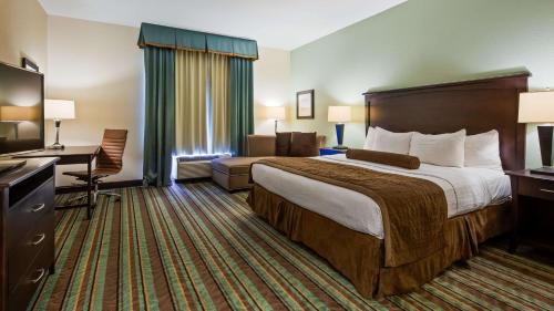 Vendégszoba, Best Western Plus Chain of Lakes Inn & Suites in Leesburg (FL)