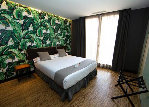 Malaga Premium Hotel - main image